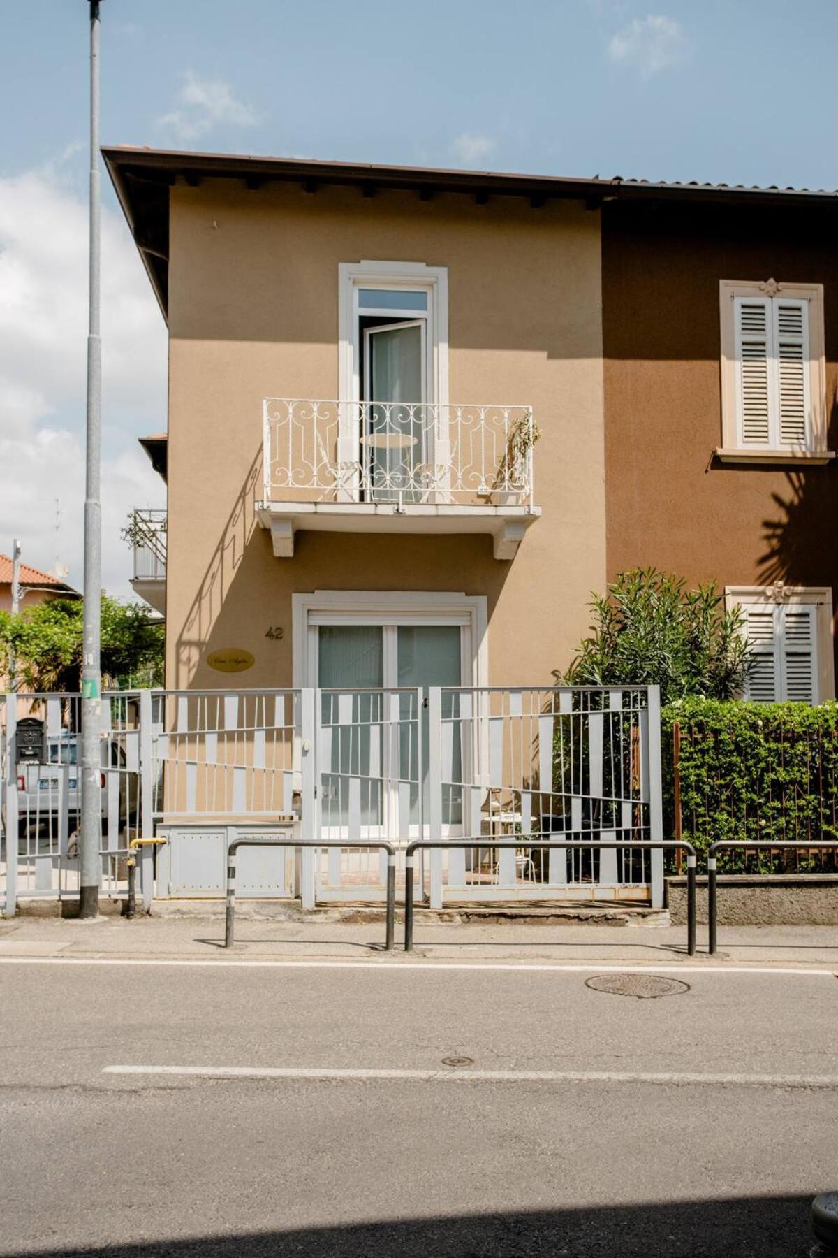 Casa Aydee Bed & Breakfast Bergamo Bagian luar foto